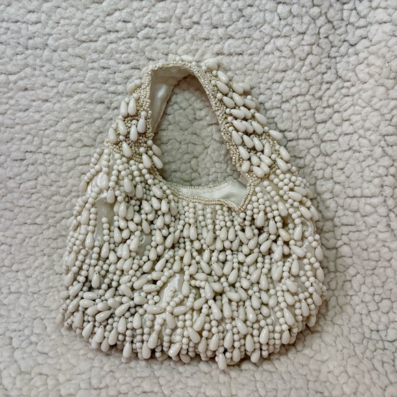 Elegant Cream Beaded Women's Bag - Picture 5 of 5